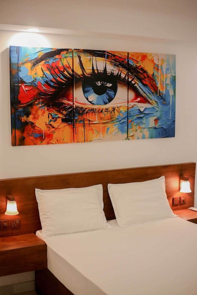 The Regent Grand Hotel - Galle Face 1