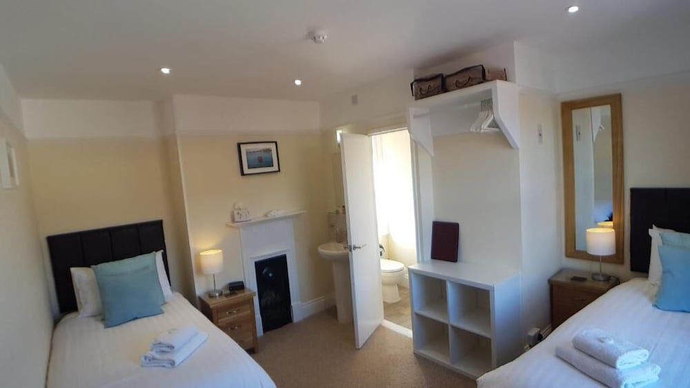 Charnwood Guest House 2
