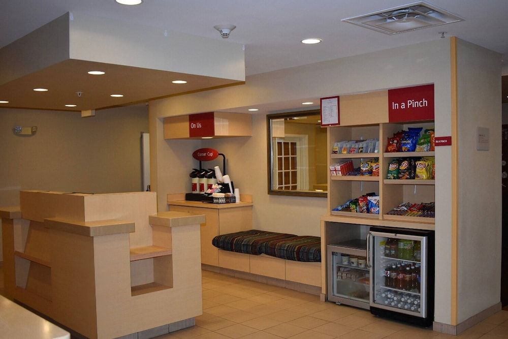TownePlace Suites Republic Airport Long Island Farmingdale 2