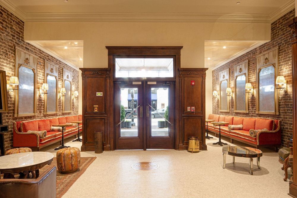 Hotel Cleo, Knoxville Downtown, a Tribute Portfolio Hotel 1