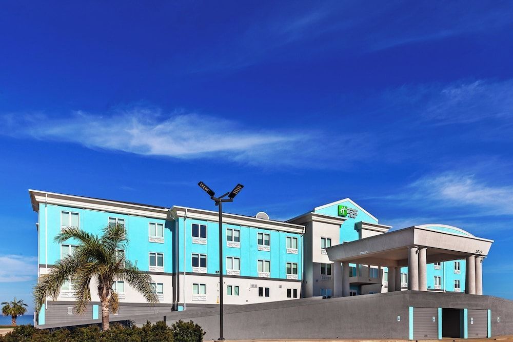 Holiday Inn Express & Suites PORT LAVACA by IHG 1