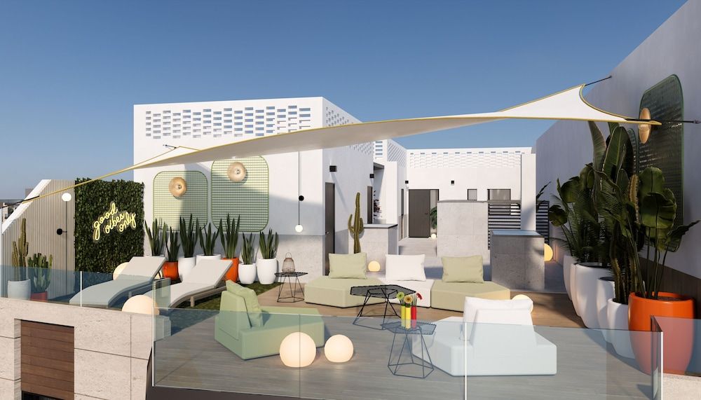 Oh SUITES Paseo de Las Canteras 58 1