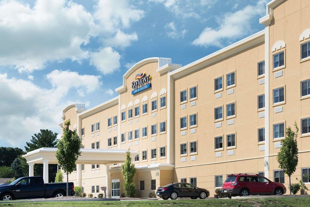 Baymont by Wyndham Erie 1