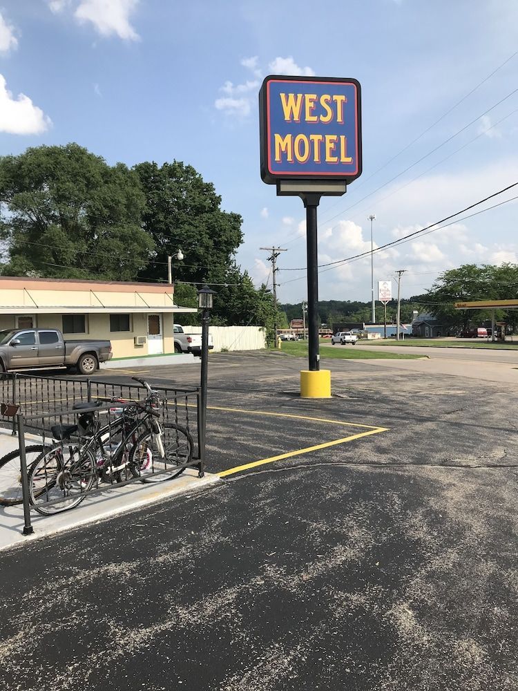 West Motel 1