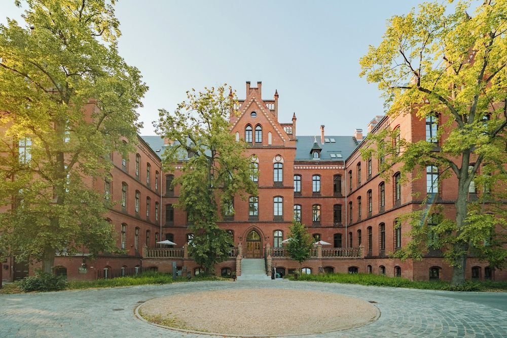 ARCHE Klasztor Wrocław 1