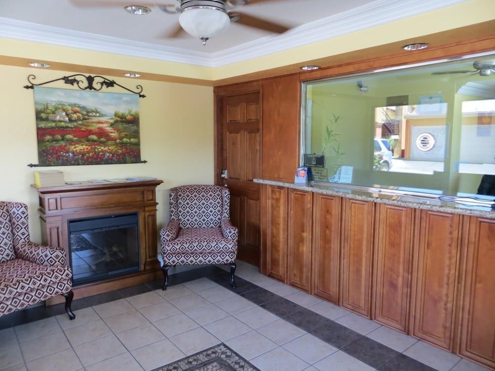 Azusa Inn 2