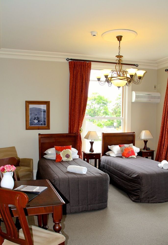 Merivale Manor 2