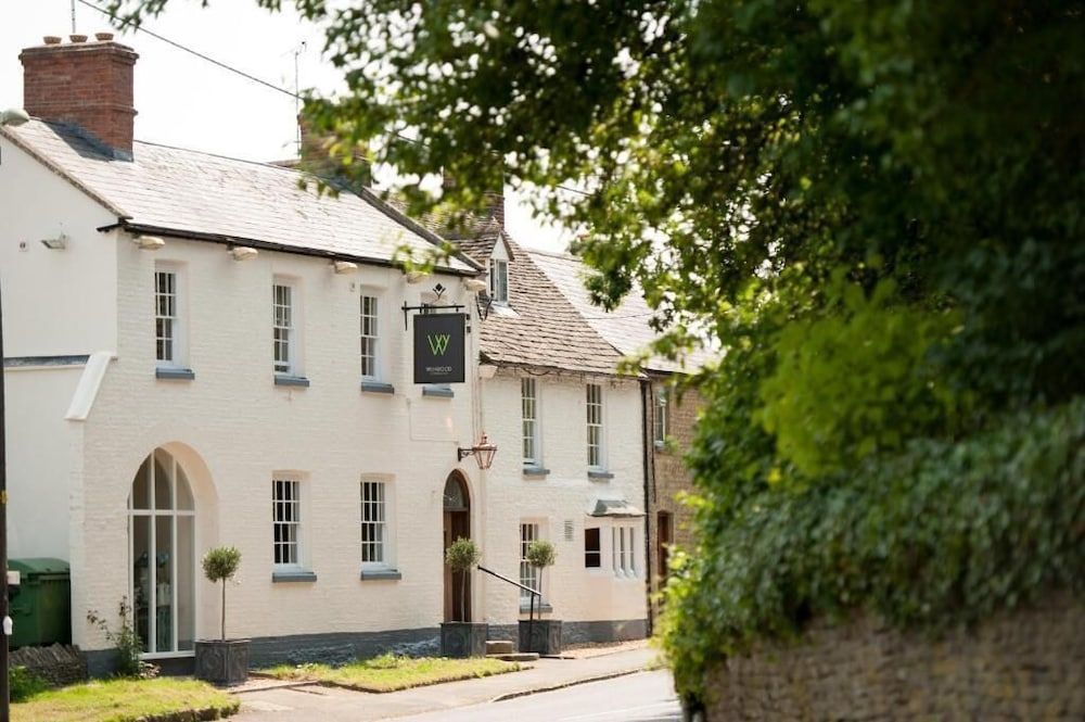 The Wychwood Inn 1