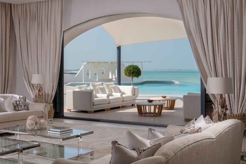 Anantara Retreat Santorini Abu Dhabi - Adults Only 2