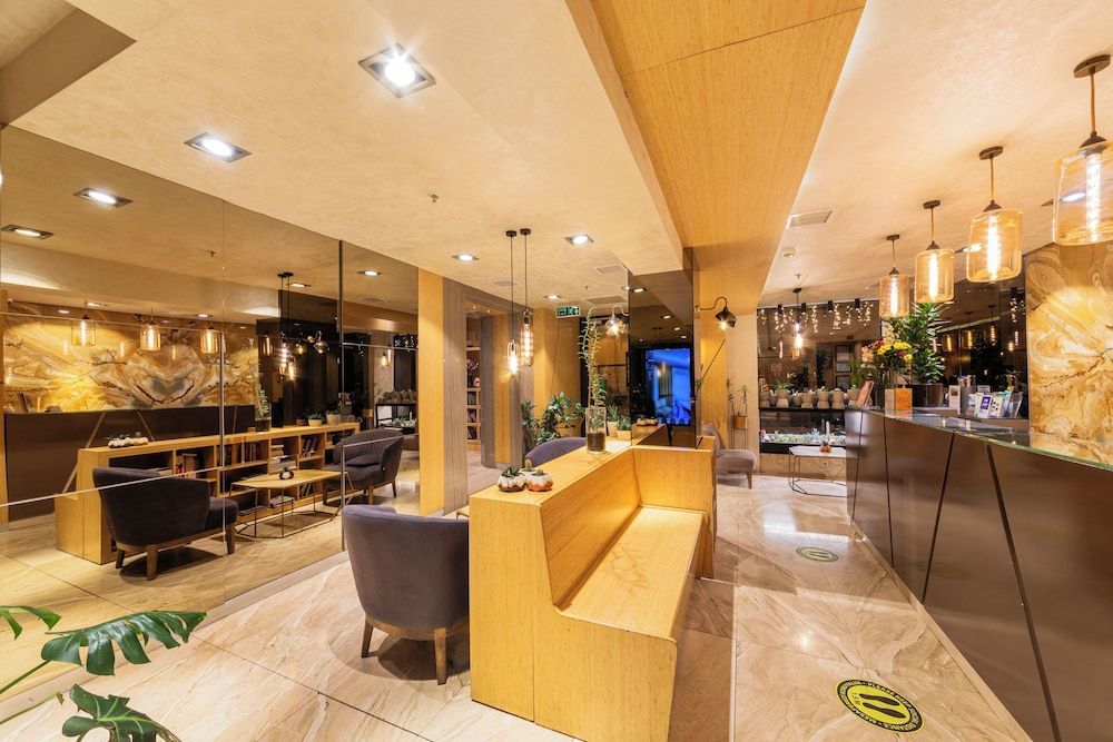 Ayramin Deluxe Hotel - Anex 2