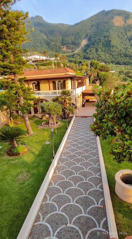 Villa Antonietta Ischia 1