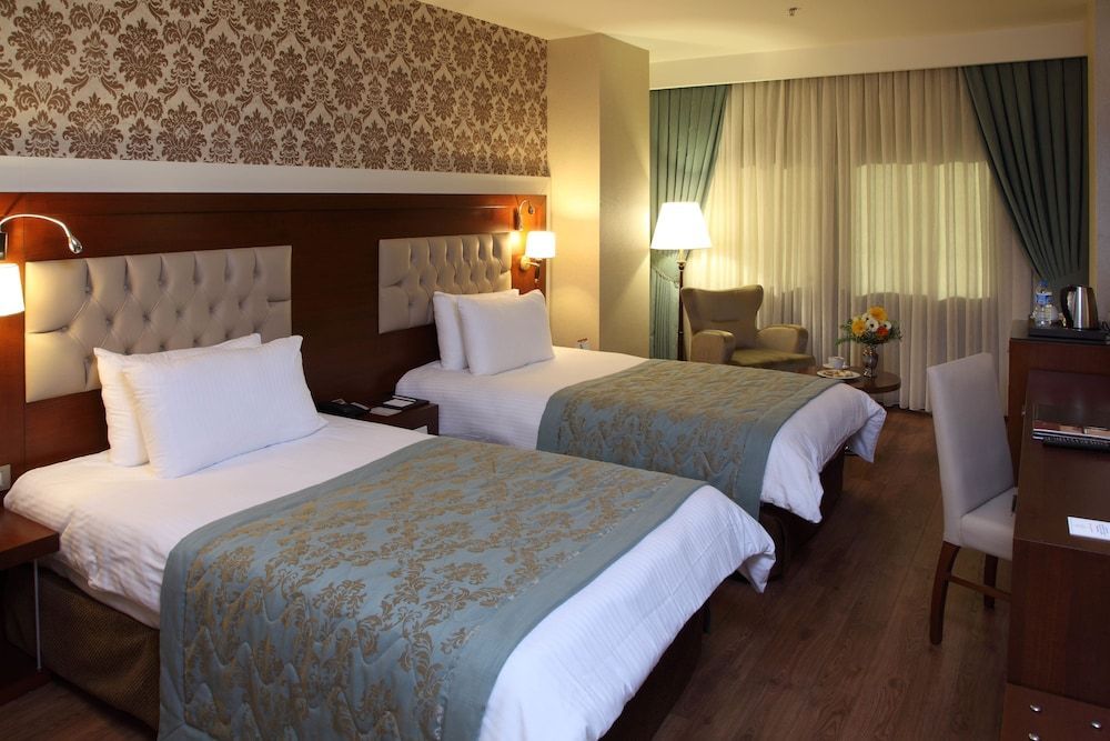 Hotel Senbayrak City 1