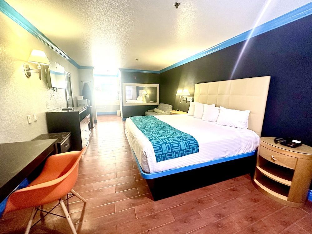 Casa Blanca Hotel - Orange 1