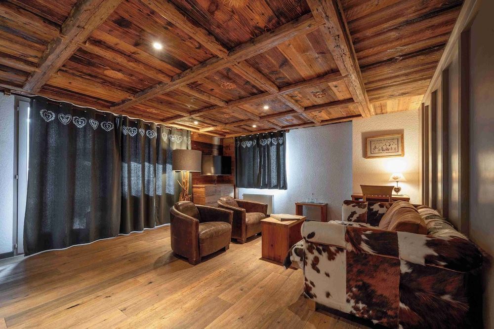 Hôtel Le Grand Chalet 1