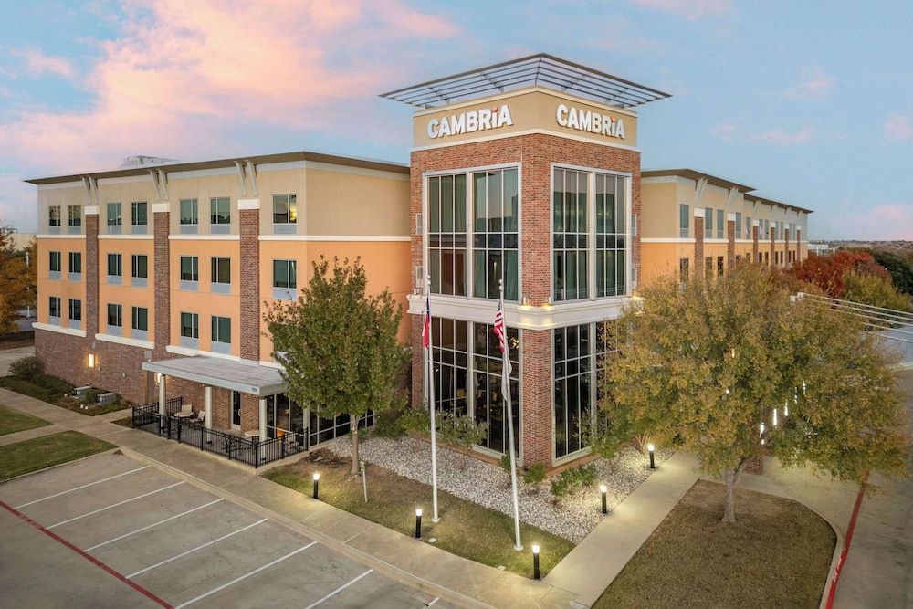 Cambria Hotel Plano - Frisco 1