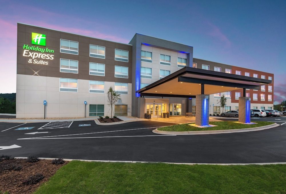 Holiday Inn Express & Suites GAINESVILLE - LAKE LANIER AREA by IHG 1