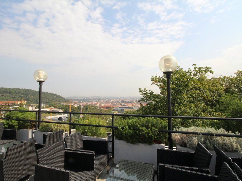 NH Prague 2