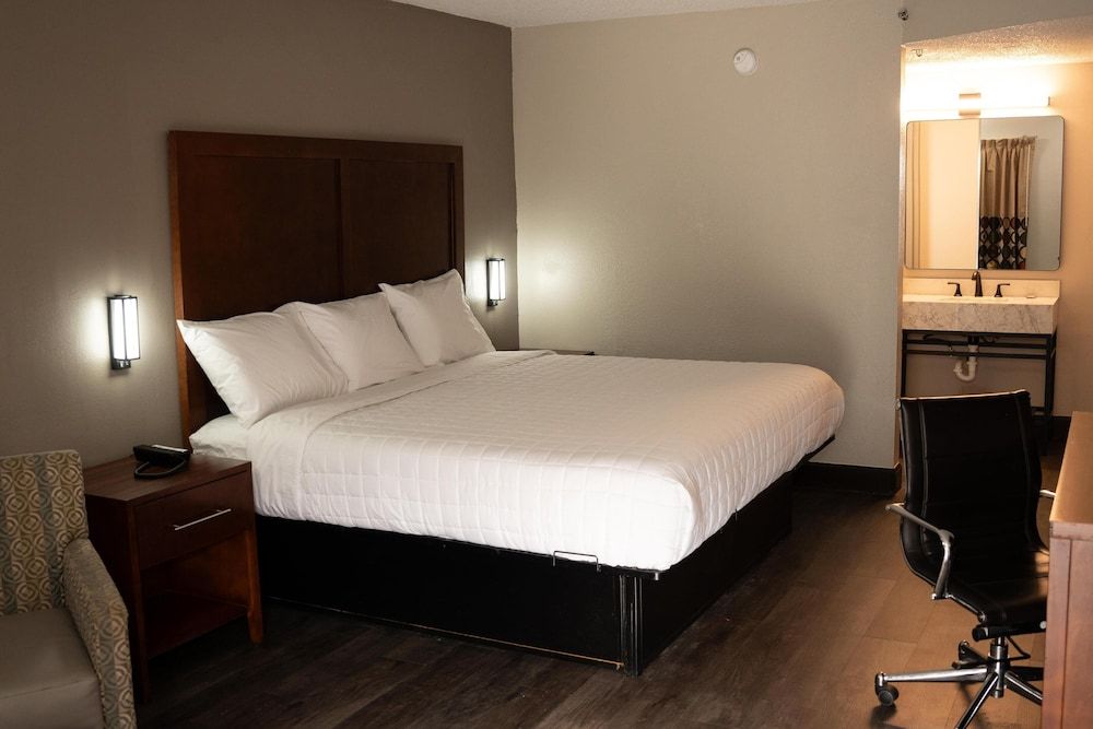 SureStay by Best Western Atlanta Northeast 1