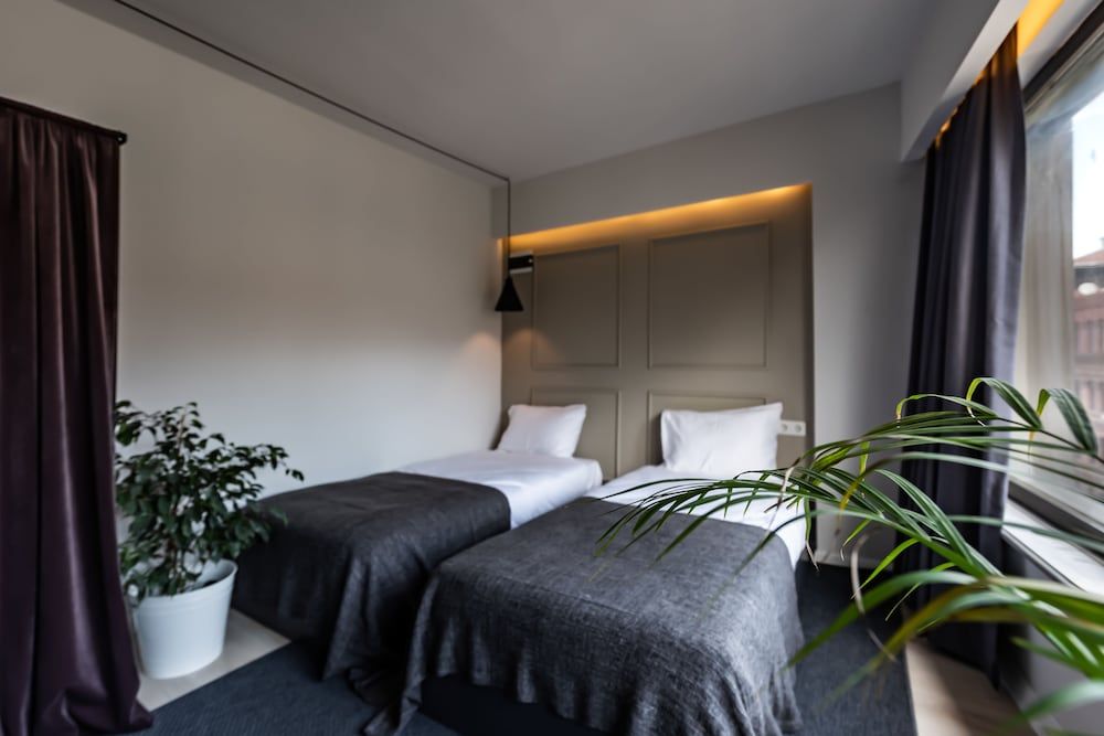 Pesa Suites 2