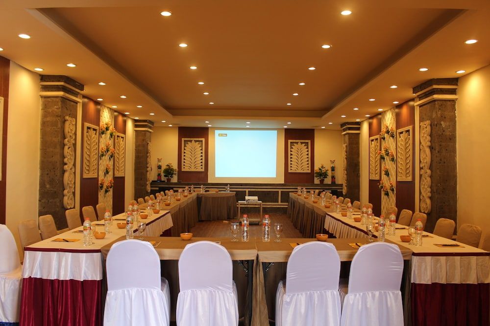 CLV Hotel & Villa 1