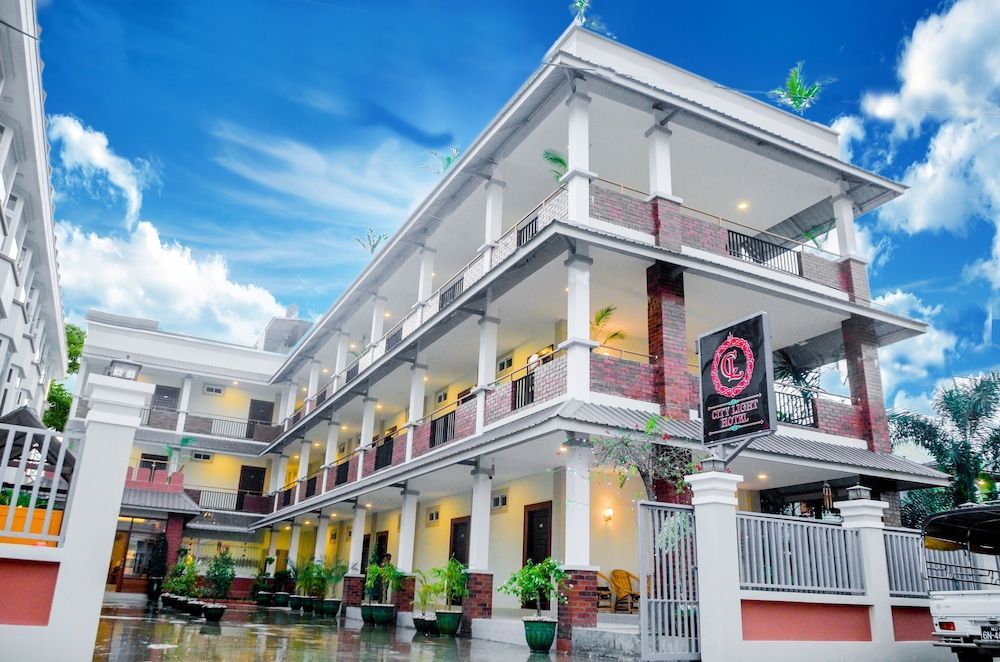 City Light Hotel 1