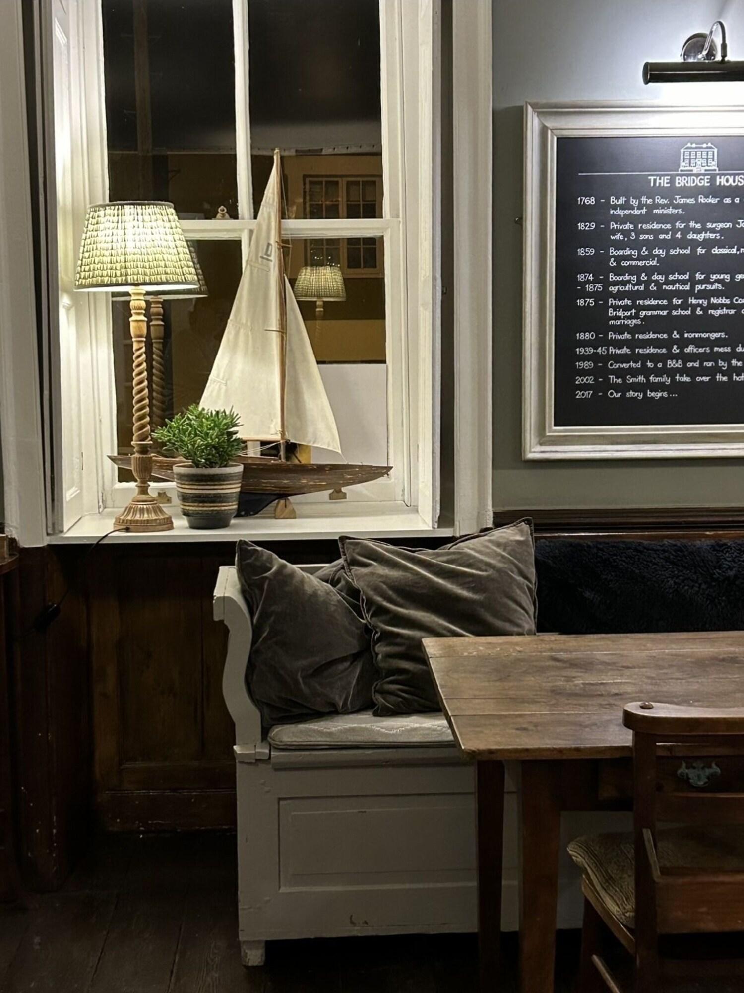 Bridge House Hotel 1