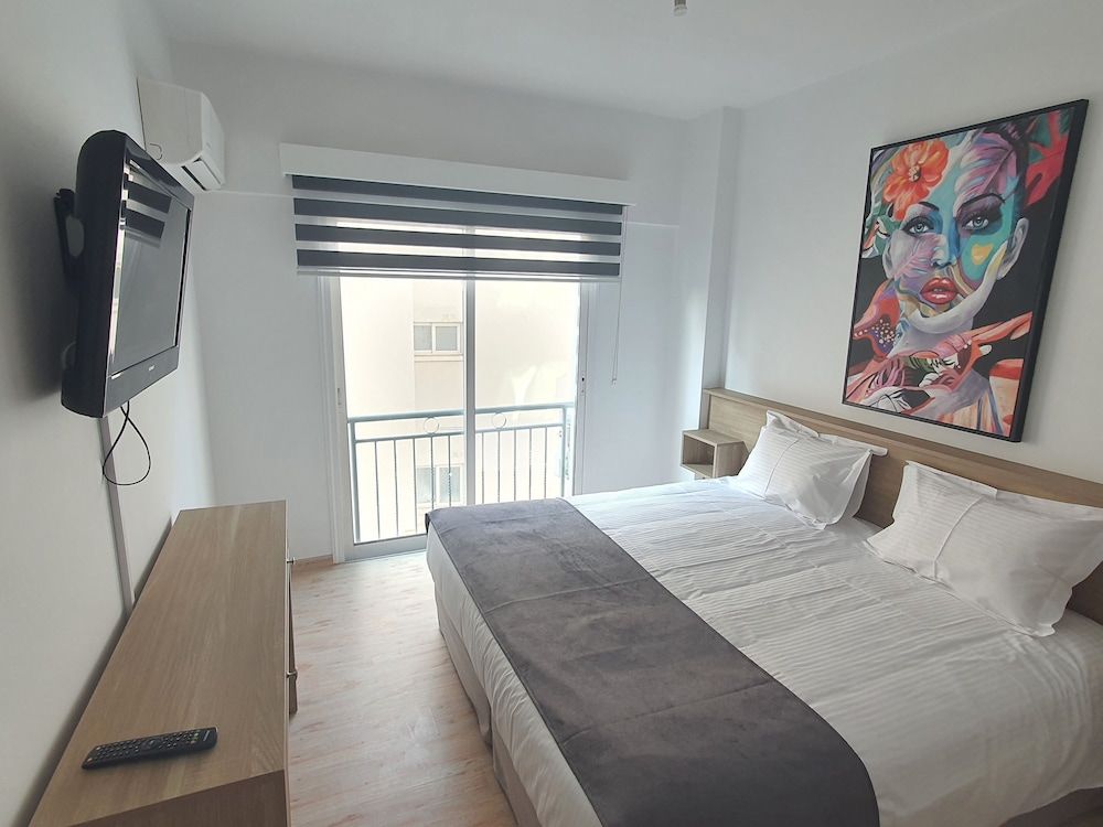 Larnaca Bay Suites 2