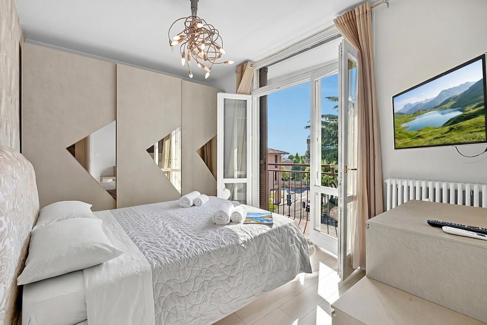 Bono Deluxe: 3BR Home in Desenzano 1