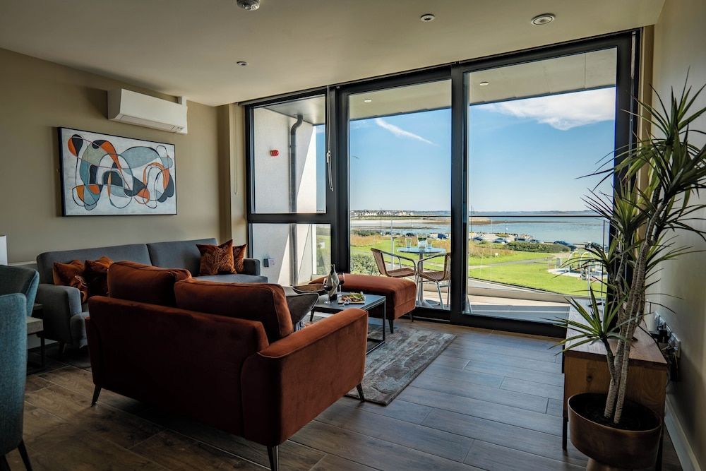 Shoreline Apartments 1