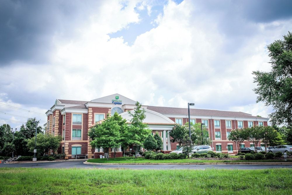 Holiday Inn Express & Suites MEMPHIS/GERMANTOWN by IHG 1
