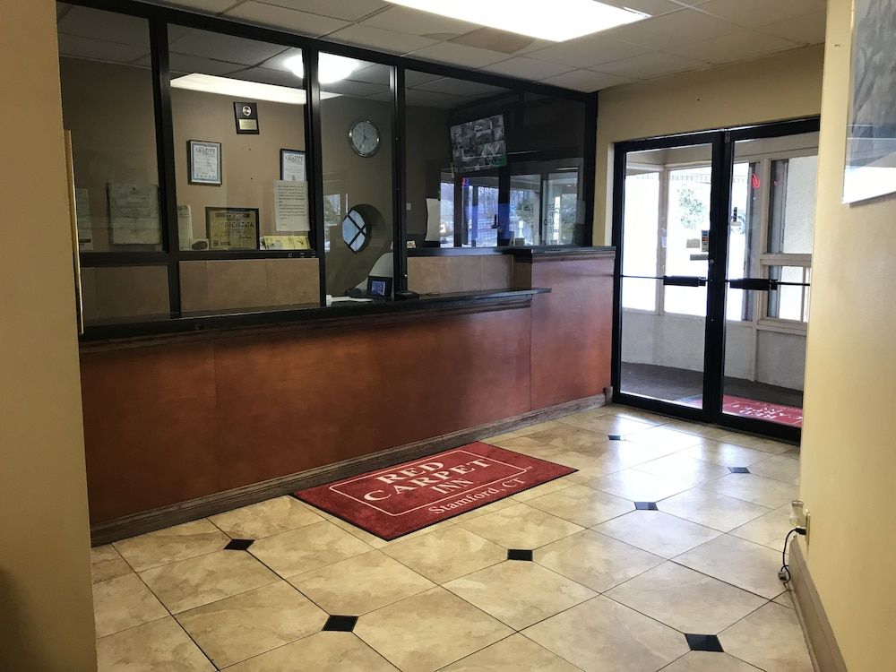 Red Carpet Inn 1