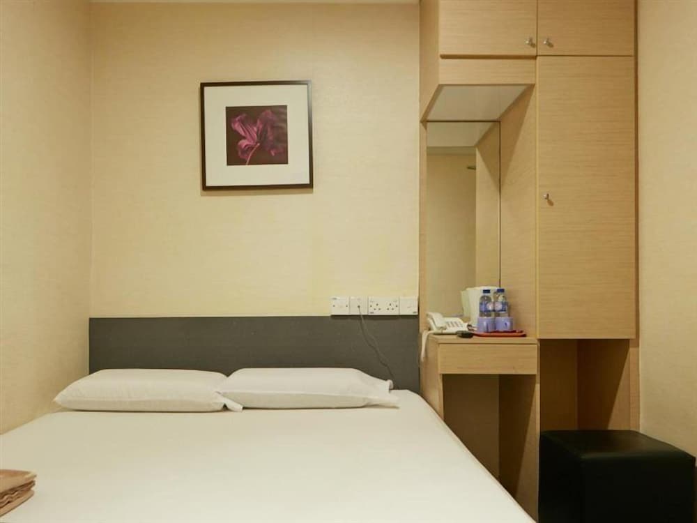 Amrise Hotel 2
