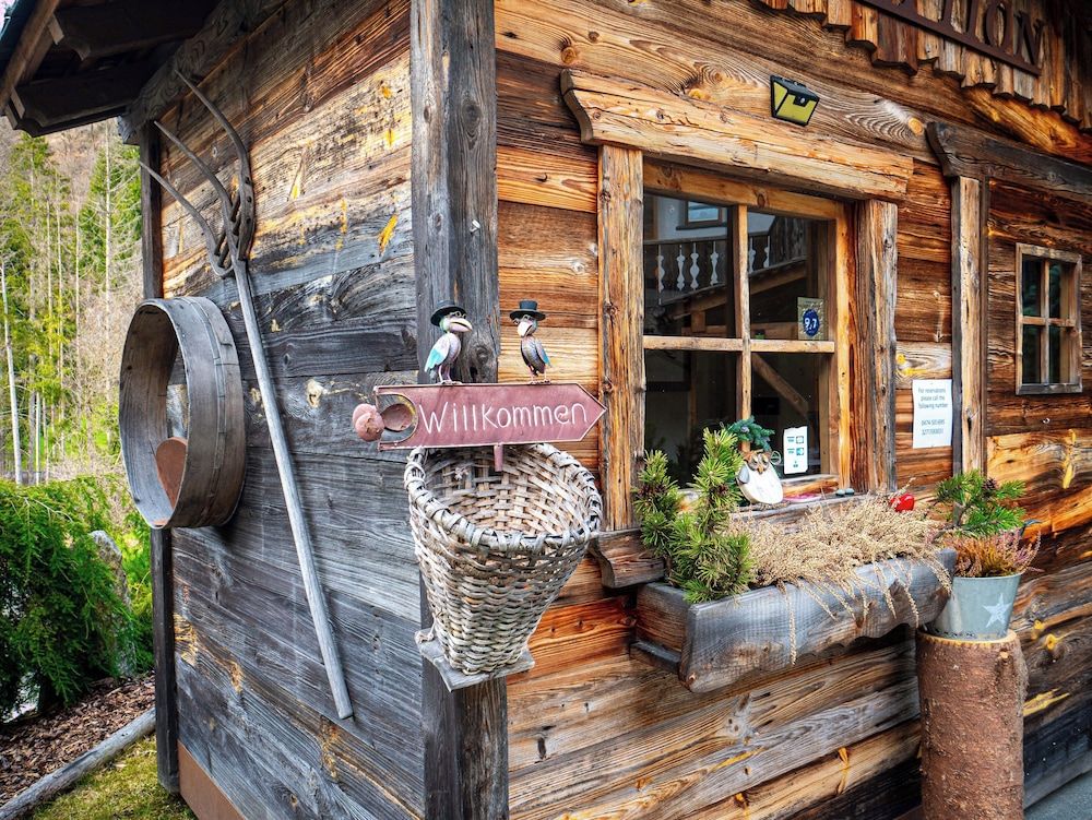 Alpine Mountain Chalet 2