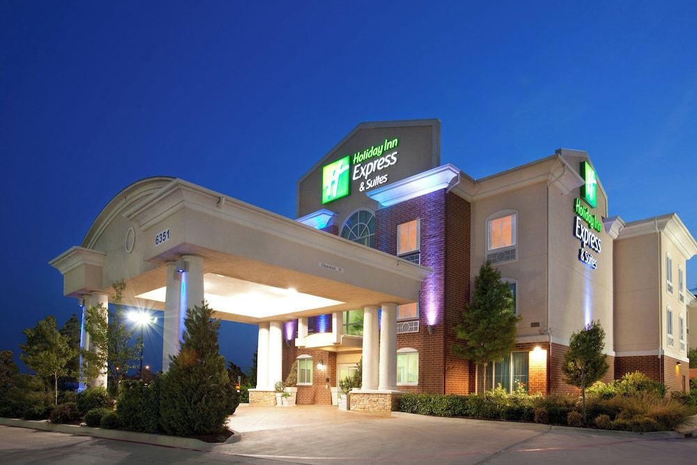 Holiday Inn Express & Suites FORT WORTH - FOSSIL CREEK by IHG 1
