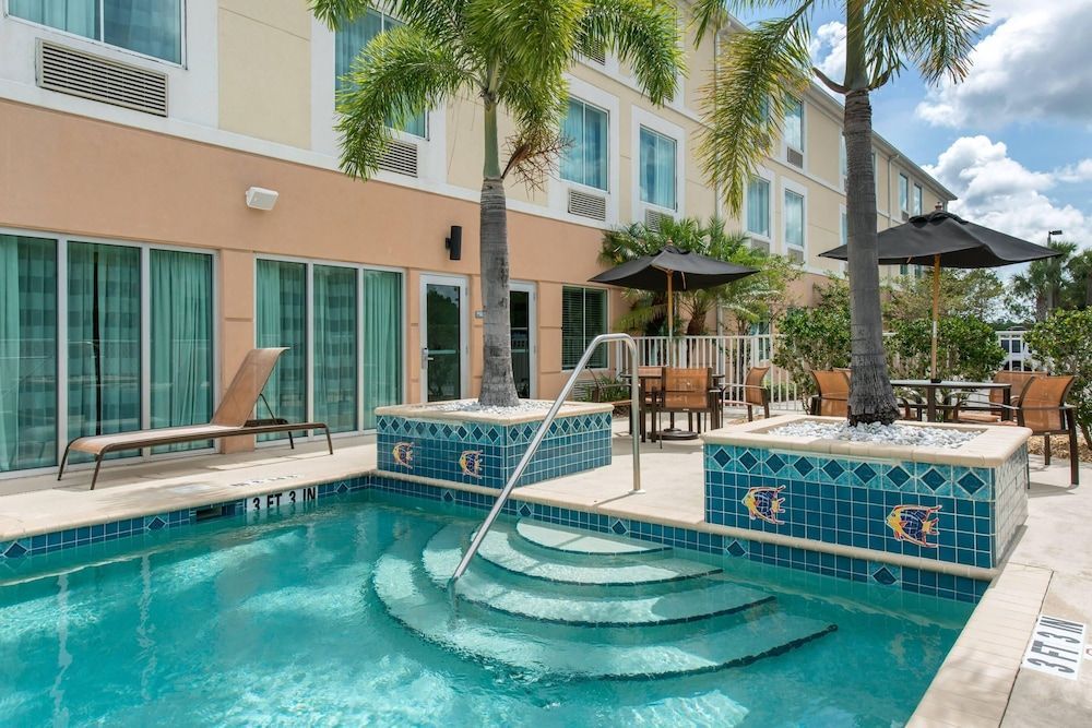 Sleep Inn & Suites Port Charlotte-Punta Gorda 1