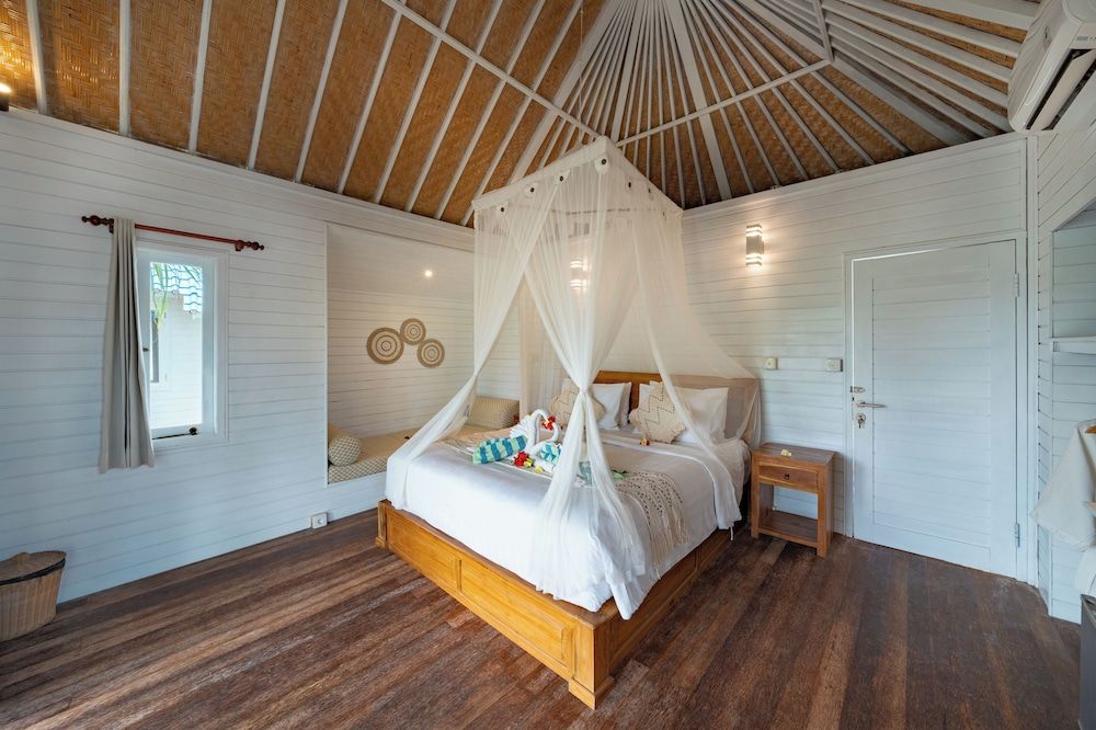 The Cubang Hut's Lembongan 1