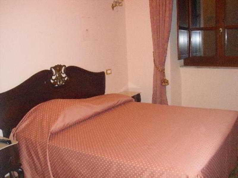 Affreschi Su Roma Luxury B&B 1