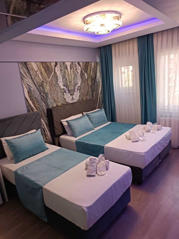 Bona Sera Hotel 1