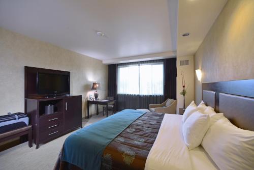 Seven Feathers Casino Resort 2
