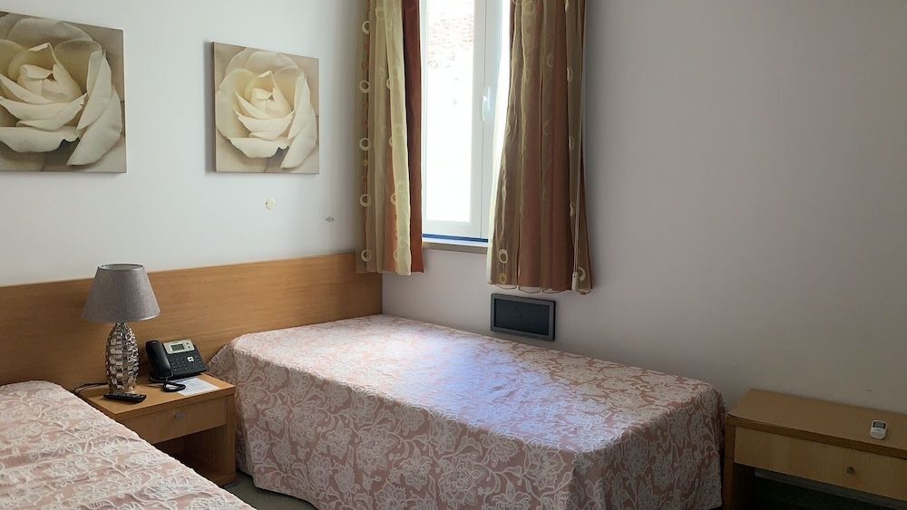 WEAA Hotel 2