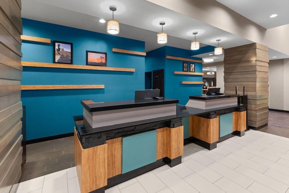 Heritage Inn & Suites San Antonio Airport, Trademark Wyndham 2