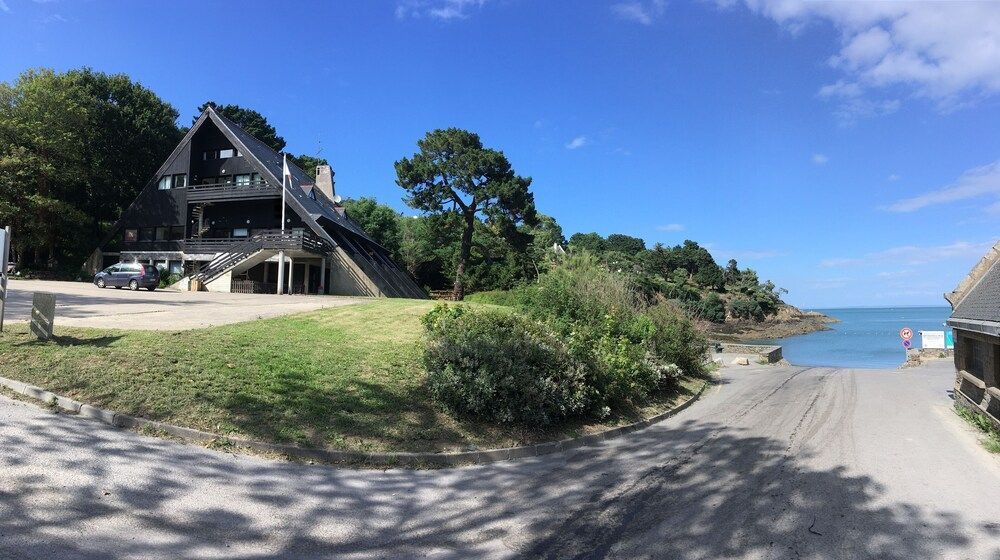 Auberge de Jeunesse HI Cancale 1