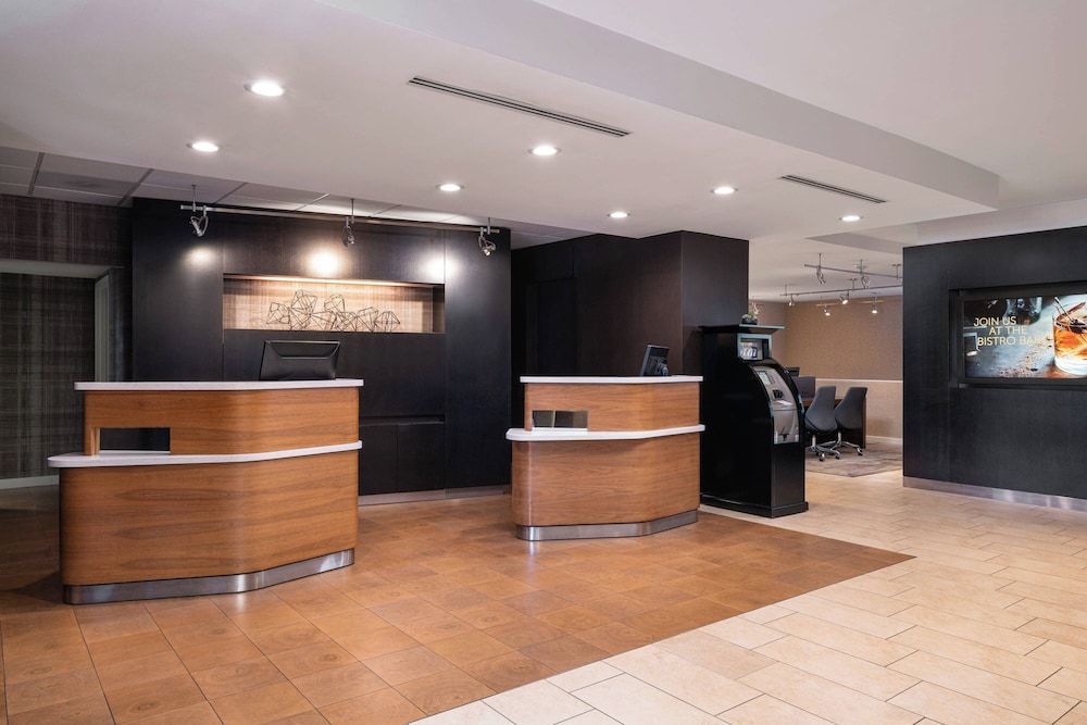 Courtyard by Marriott Las Vegas Convention Center 2