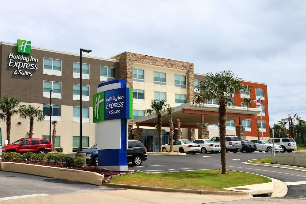 Holiday Inn Express & Suites ALABASTER by IHG 1