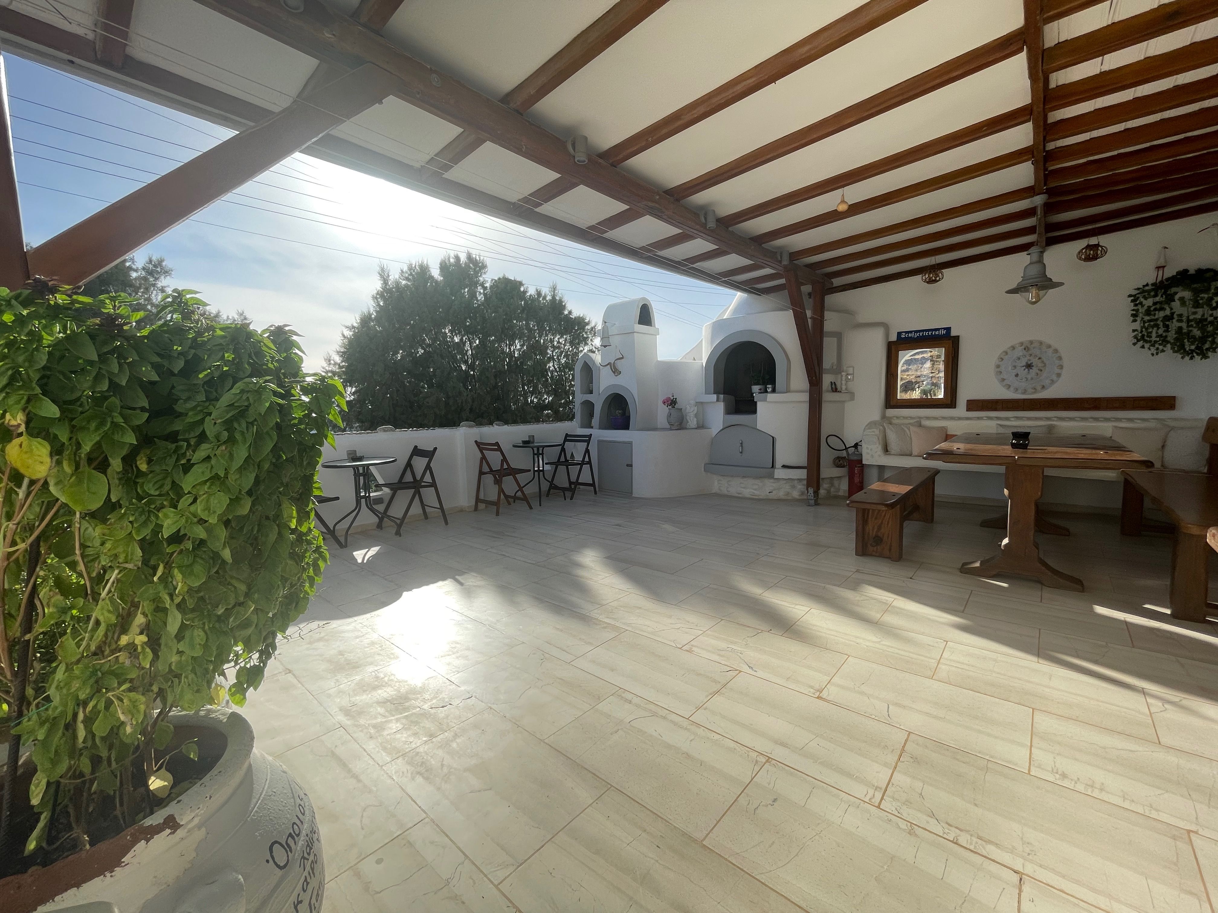 Zisis Pension 1