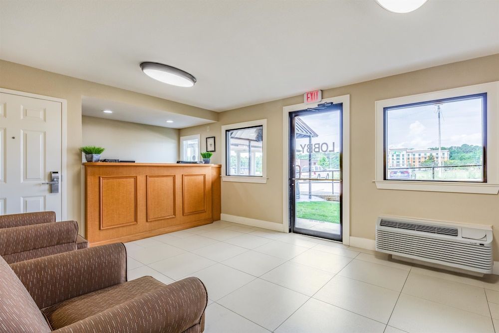 SureStay Hotel by Best Western Tupelo North 2