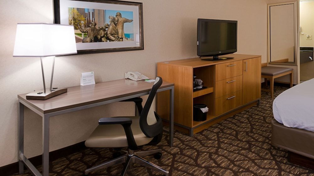 Holiday Inn & Suites WARREN by IHG 2