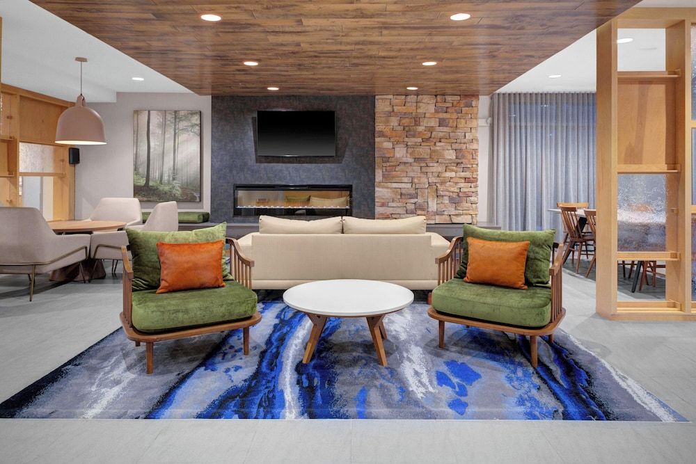 Fairfield Inn & Suites by Marriott Roanoke Salem 1