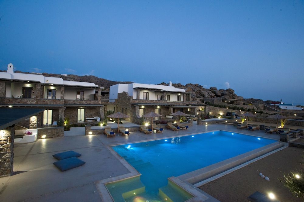 AC Village Christoulis 1