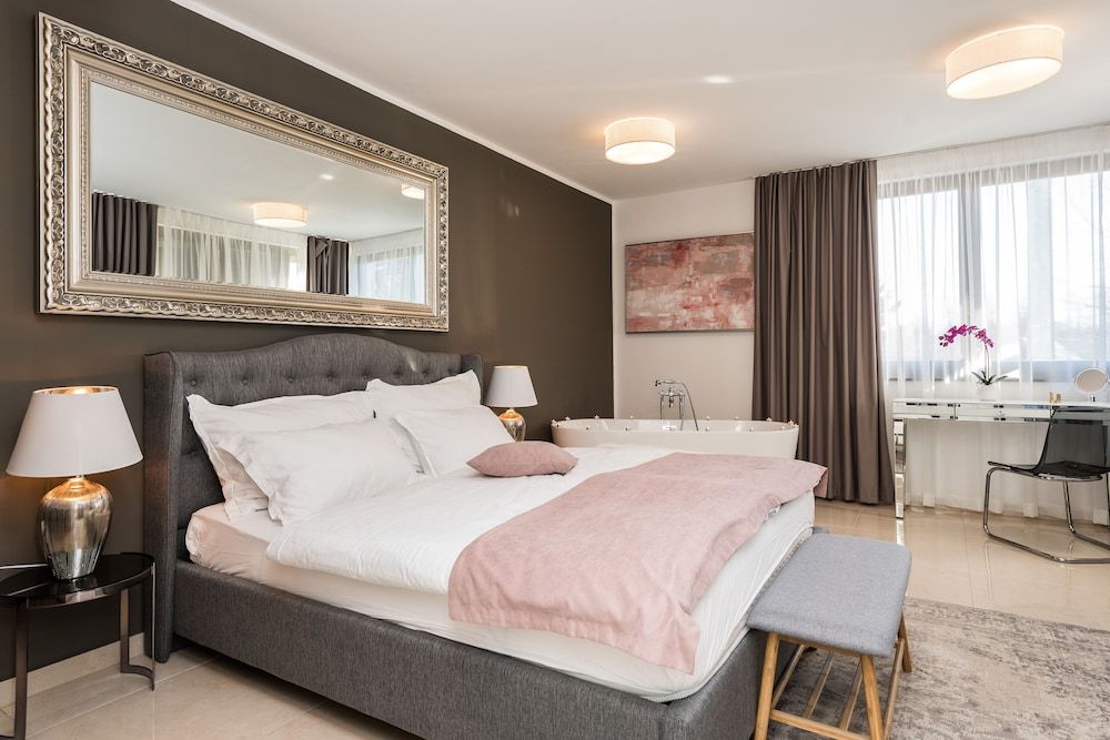 Plitvice Falls Cottage - Luxury rooms & Dinner 2